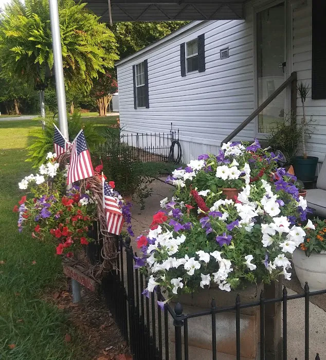 Windsor Crest MHC Picture 4