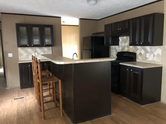 Huntington Mobile Home Park Picture 7