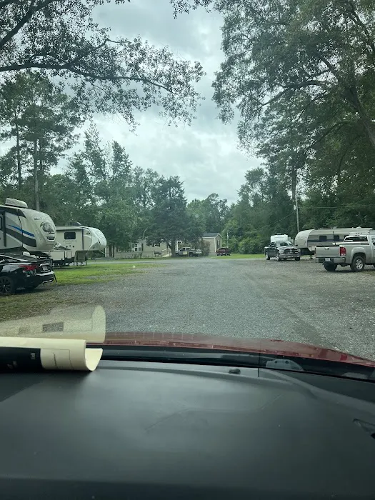 Cinnamon Creek RV Park Picture 10