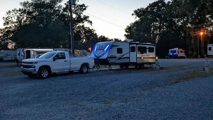 Cinnamon Creek RV Park Picture 8