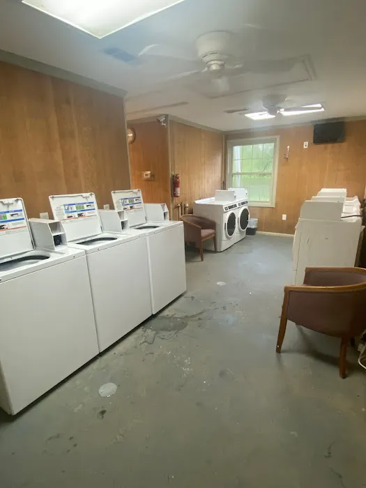 Farmers Branch RV Park Picture 10