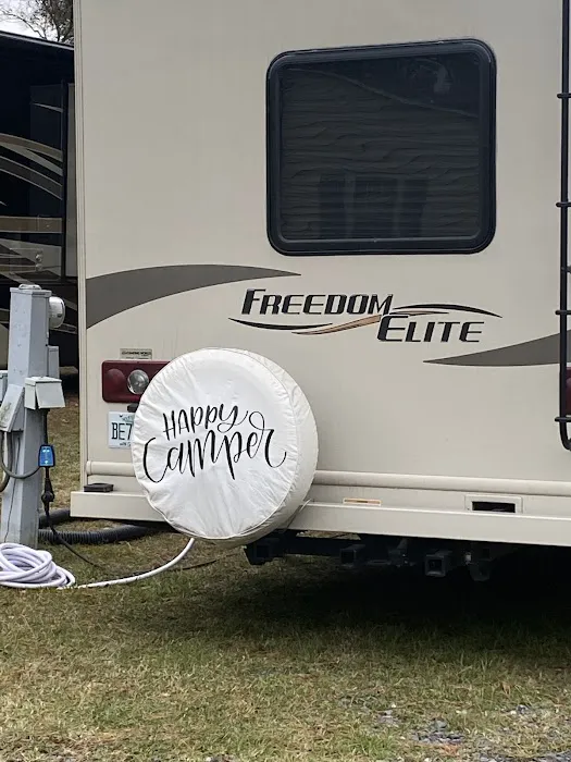 Farmers Branch RV Park Picture 9