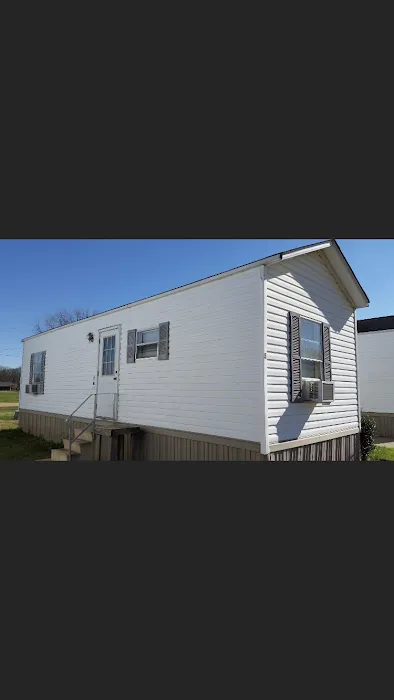 Pake's RV Hookups & Monthly Cabin Rentals Picture 4