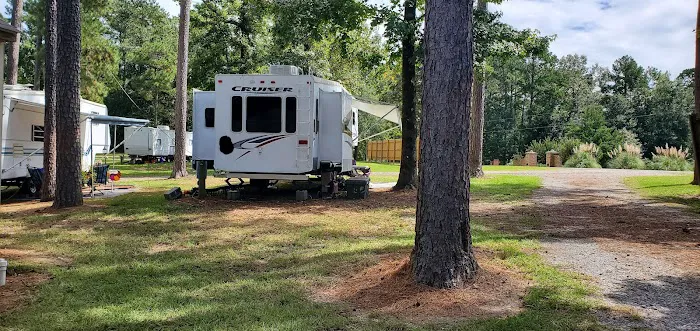 Sweet Gum RV Park Picture 5