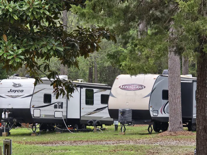 Sweet Gum RV Park Picture 4