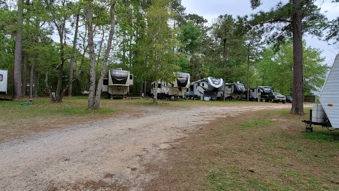 Sweet Gum RV Park Picture 9