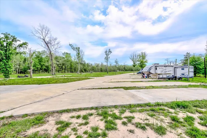 Lazy D&D RV Park Picture 1
