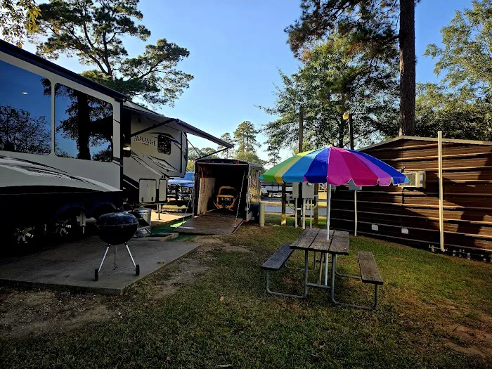 Red Cloud RV Park Picture 3