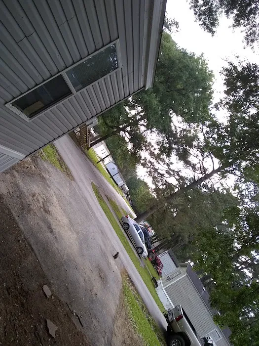 Sugar Pines RV & Mobile Home Park Picture 9