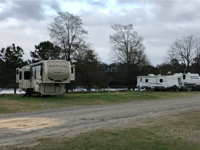 Paradise RV Resort Picture 3