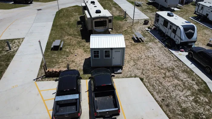 Southern Pines RV Campground Picture 6