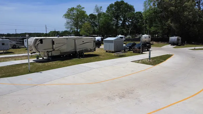 Southern Pines RV Campground Picture 5