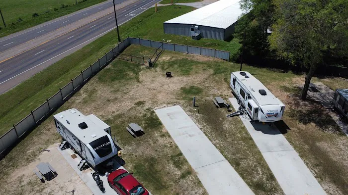 Southern Pines RV Campground Picture 7