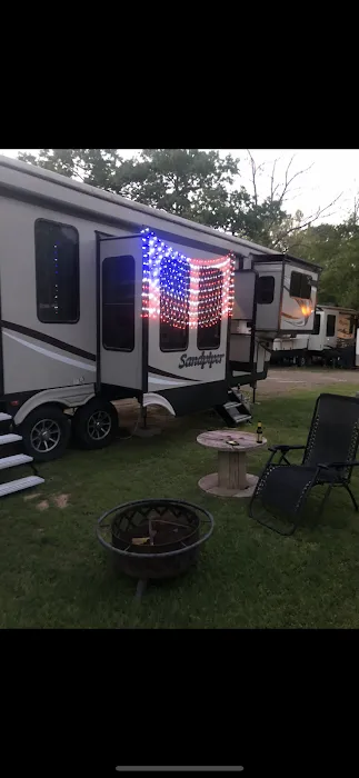 Cross RV Park Picture 5