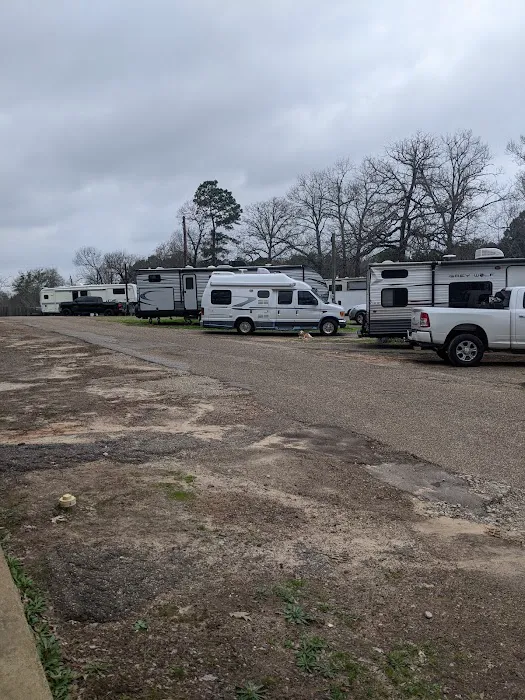 Cross RV Park Picture 10