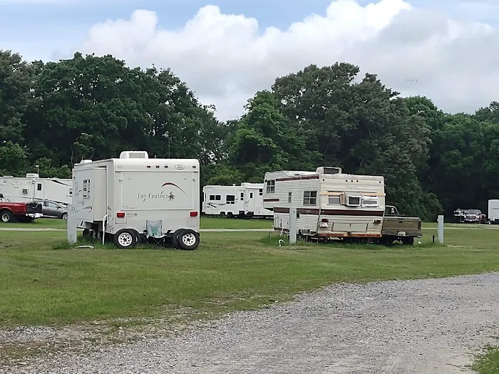 Camper's Landing Picture 7