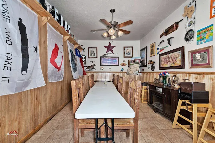 Lake Striker RV Park Restaurant and Marina Picture 7