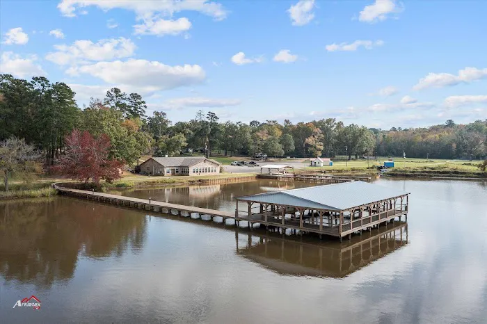 Lake Striker RV Park Restaurant and Marina Picture 10