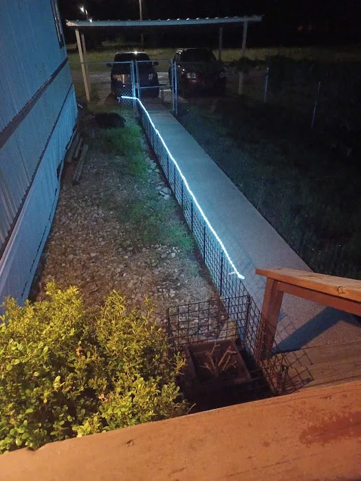 Lone Star Ranch Mobile Home Park Picture 8