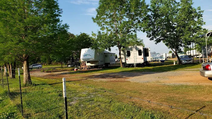 Marshall RV Park Picture 3