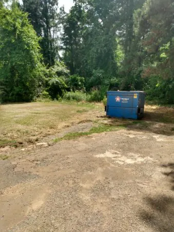 Whispering Pines Mobile Home Park Picture 10