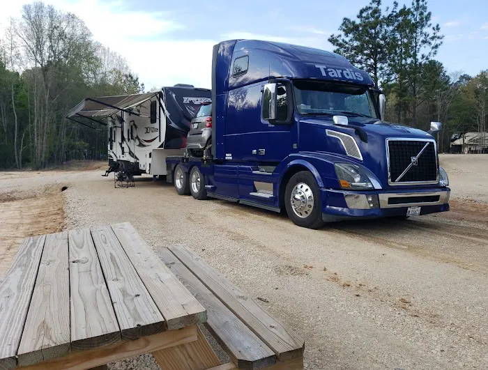 Sunshine Oaks RV Park Picture 7