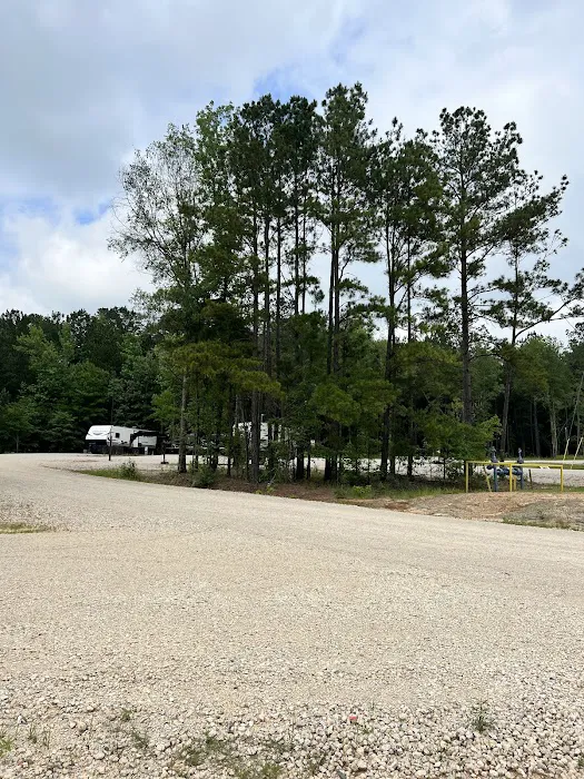 Sunshine Oaks RV Park Picture 5