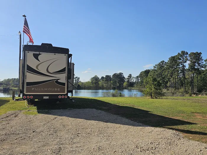 Clearview Lake RV Park Picture 3