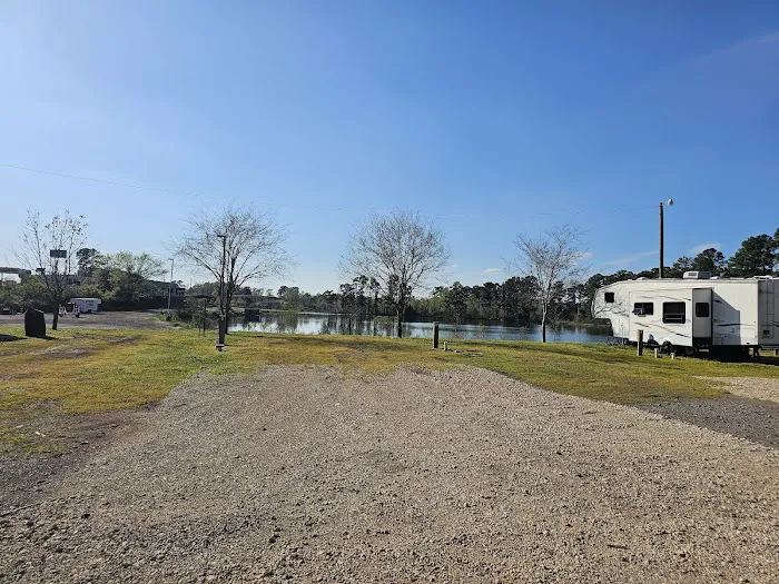 Clearview Lake RV Park Picture 8