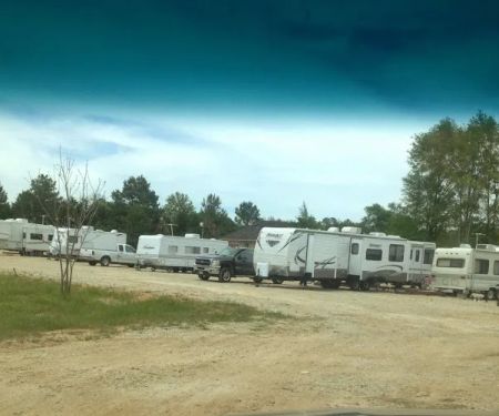 Happy Trails RV Park