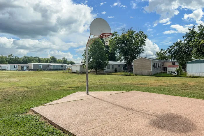 Pepper Point Mobile Park Picture 4