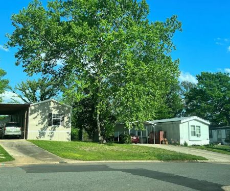 East Highland Mobile Home Community