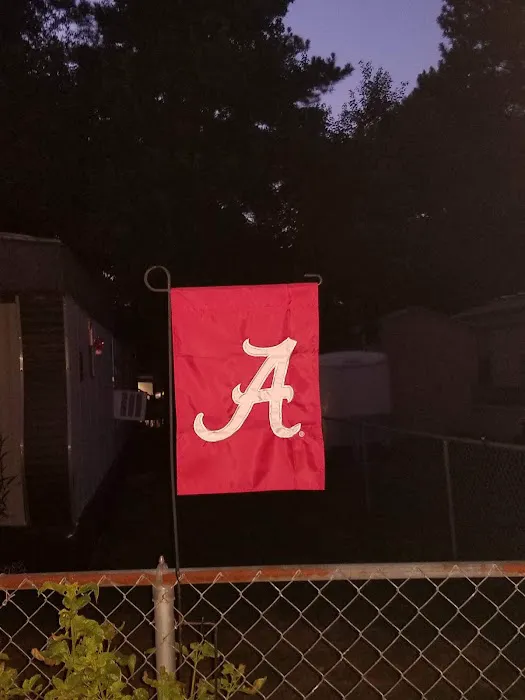 Pine Hill Mobile Home & RV Park Picture 6