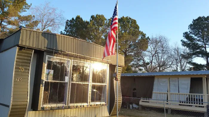 Pine Hill Mobile Home & RV Park Picture 5