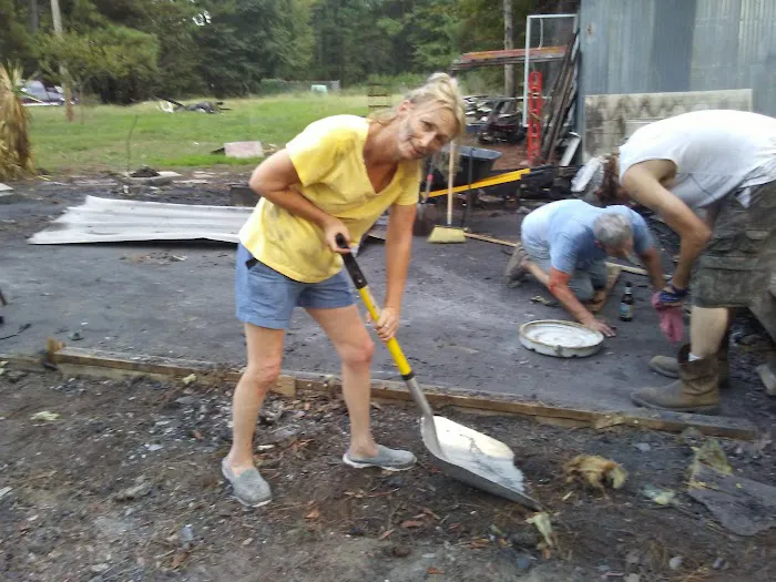 Dixie Inn RV and mobile home park Picture 3