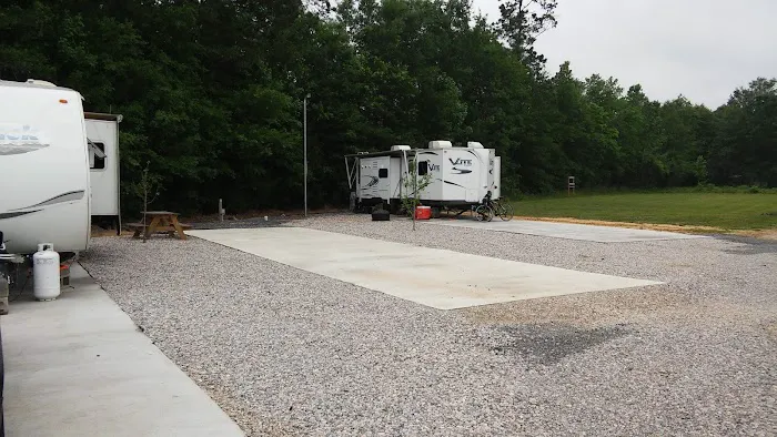 Lakeview Carriage RV Park Picture 7