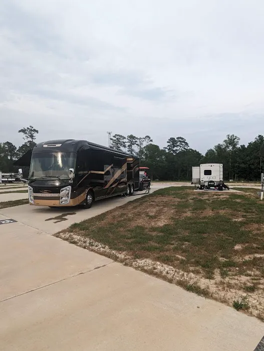 I-10 Orange RV Park Picture 6