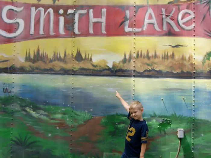 Smith Lake RV Park Picture 5