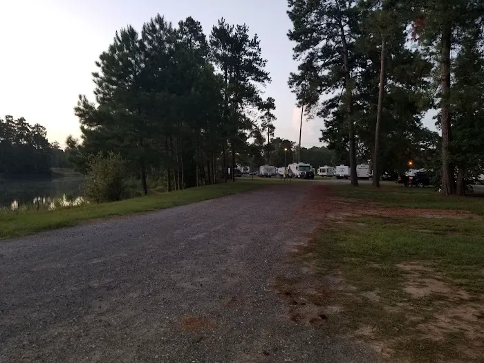 Smith Lake RV Park Picture 9