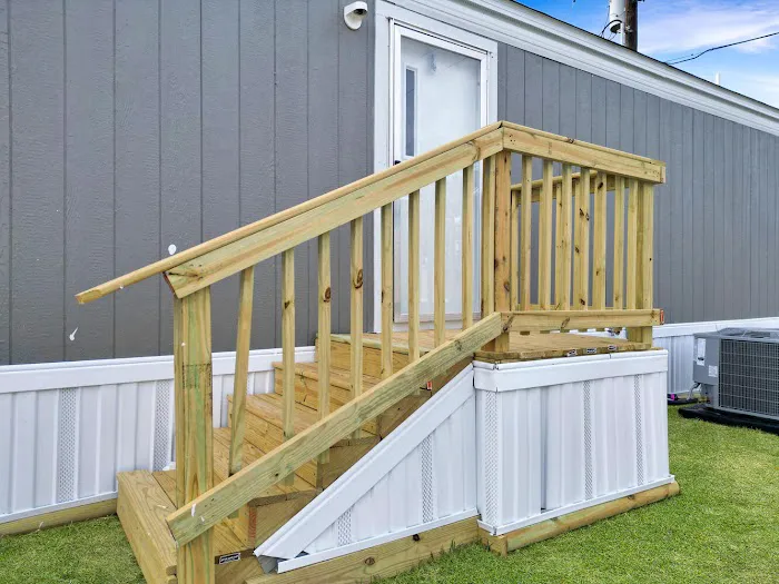 Pinewood Manufactured Home Community Picture 5