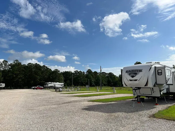 Country Livin' RV Park Picture 2
