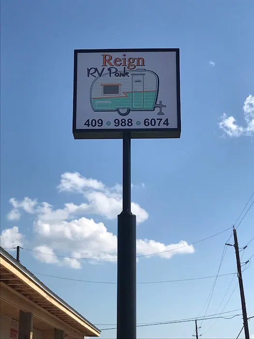 Reign RV Park Picture 2