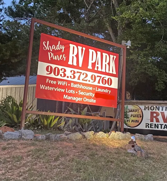 Shady Pines RV Park Picture 10