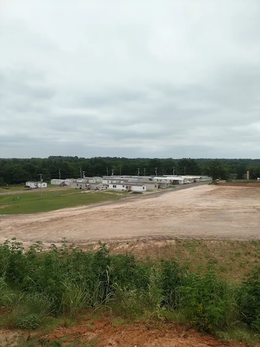 Whistle Stop Mobile Home Park Picture 2