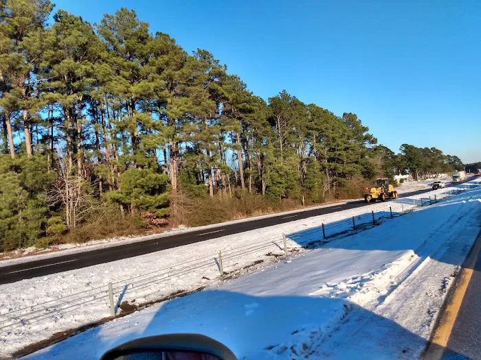 Miss Ellie's RV Park Picture 3