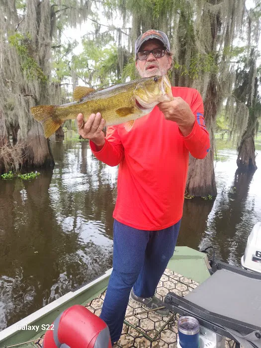 Tuckers Hunting and Fishing Camp Picture 10