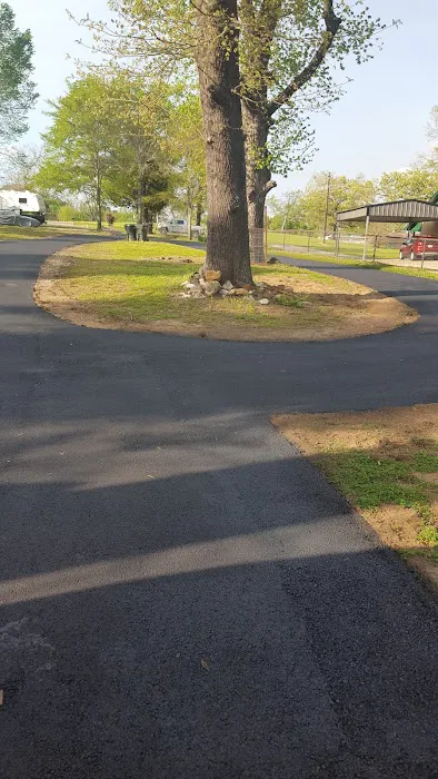 RJ'S RV Park Picture 2