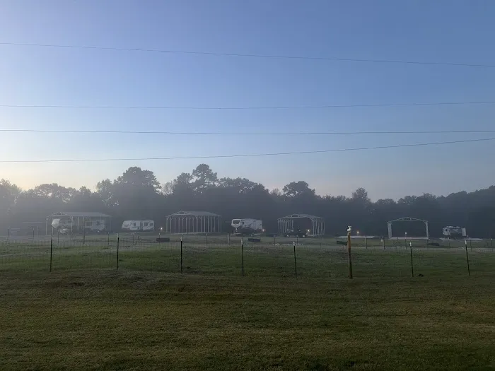 Hilltop RV Park at Lake Tyler, LLC Picture 4