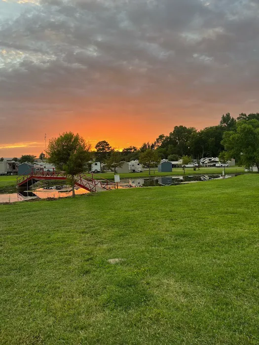 Antique Capital RV Park Picture 8