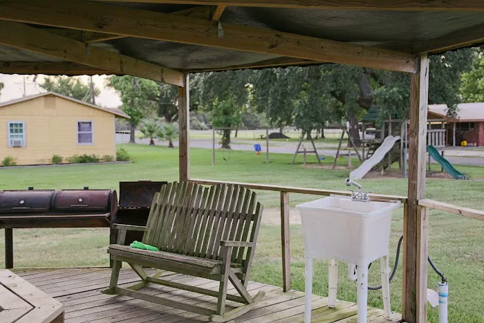 Orange Texas RV Resort Picture 9